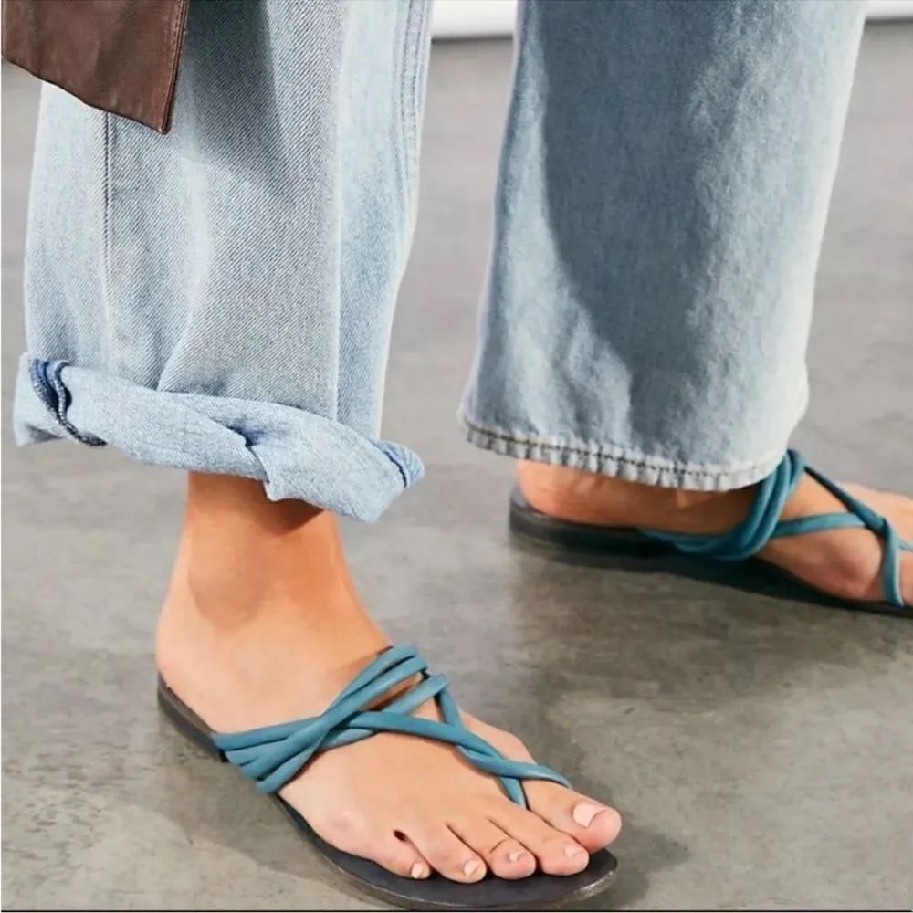 Free People Kayla Soft Strappy Sandals Flats Blue Leather
